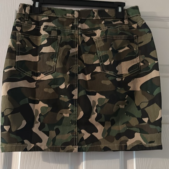 Ladies, Jean camouflage mini skirt - Picture 3 of 4